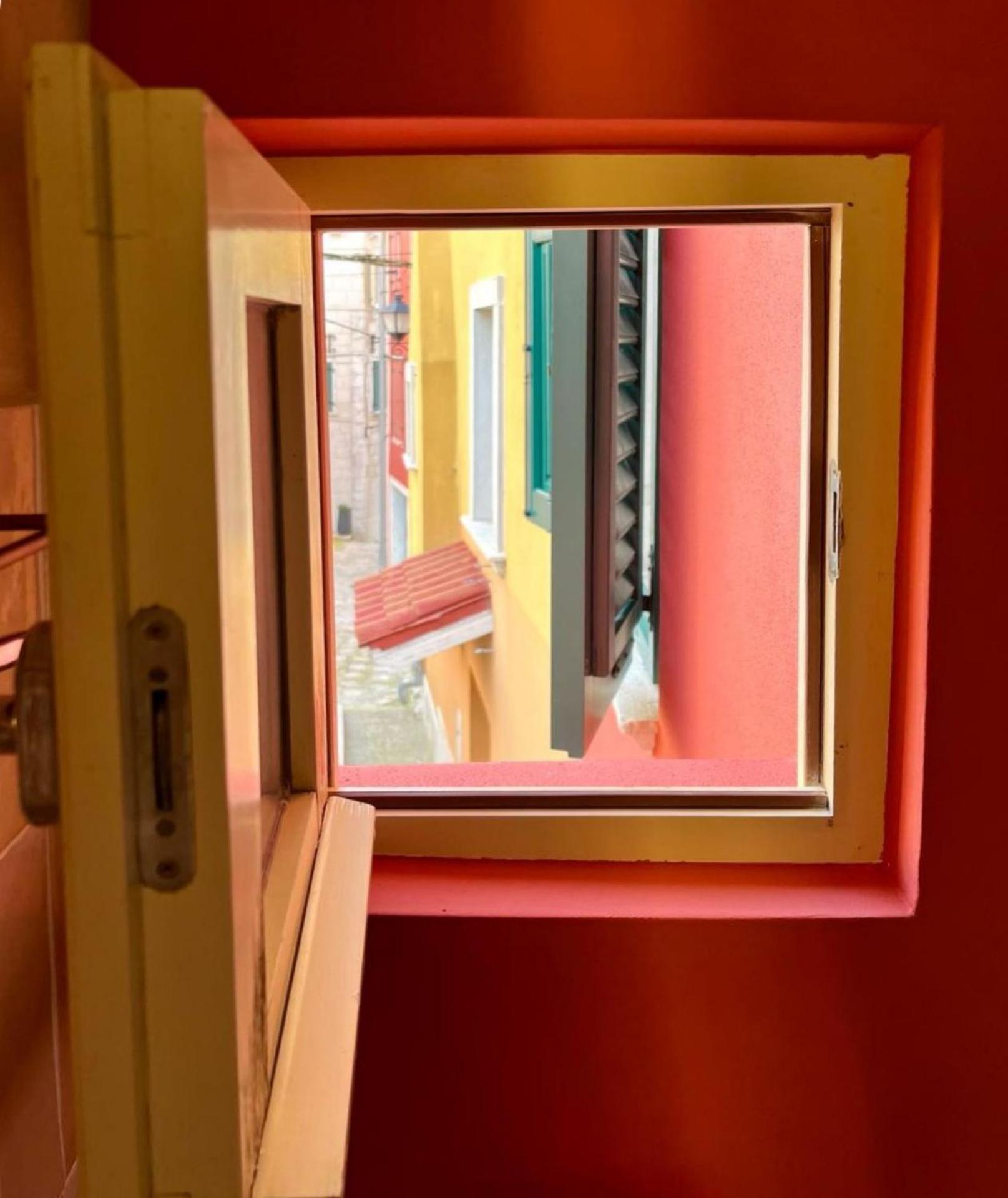 Montalbano Gem - Heritage Studio With Airy Vibes 罗维尼 外观 照片