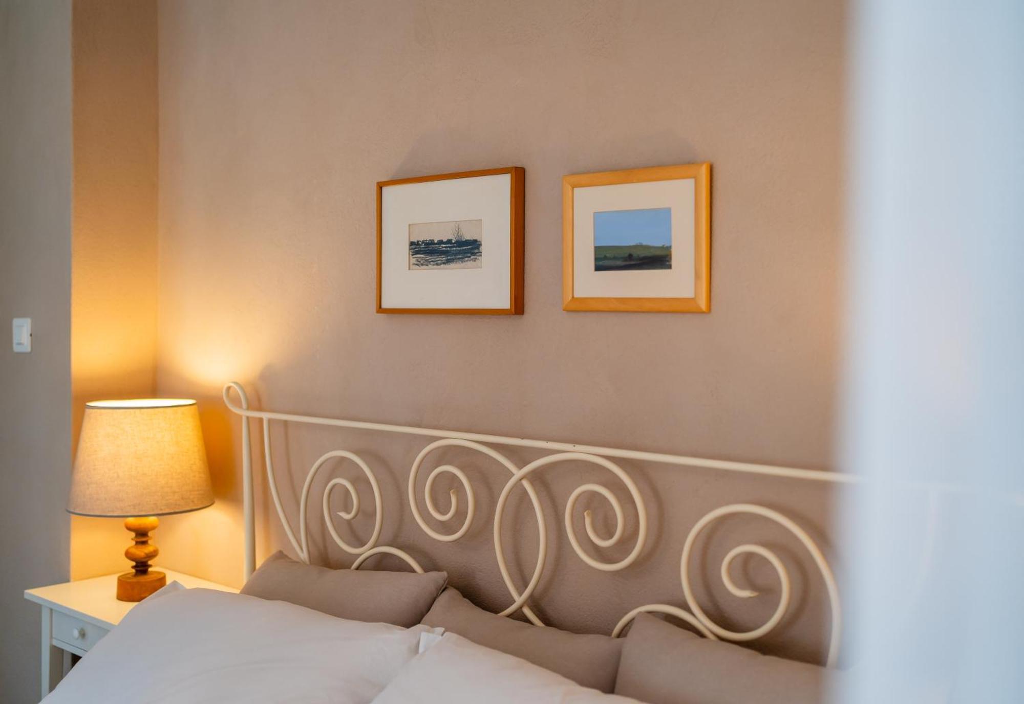 Montalbano Gem - Heritage Studio With Airy Vibes 罗维尼 外观 照片